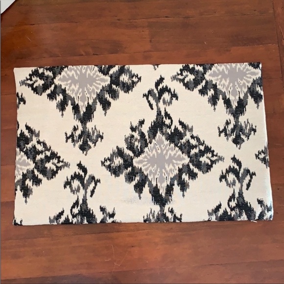 NWOT Williams Sonoma Home Tiana Medallion Ikat Jacquard Lumbar Pillow Cover - Picture 8 of 8